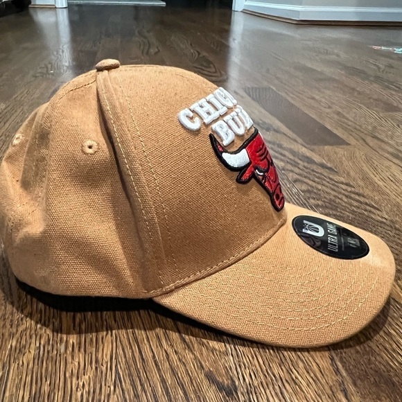 NWT Chicago Bulls Licensed Ultra Game Khaki One Size Embroidered Logo Patch Hat - Picture 5 of 8